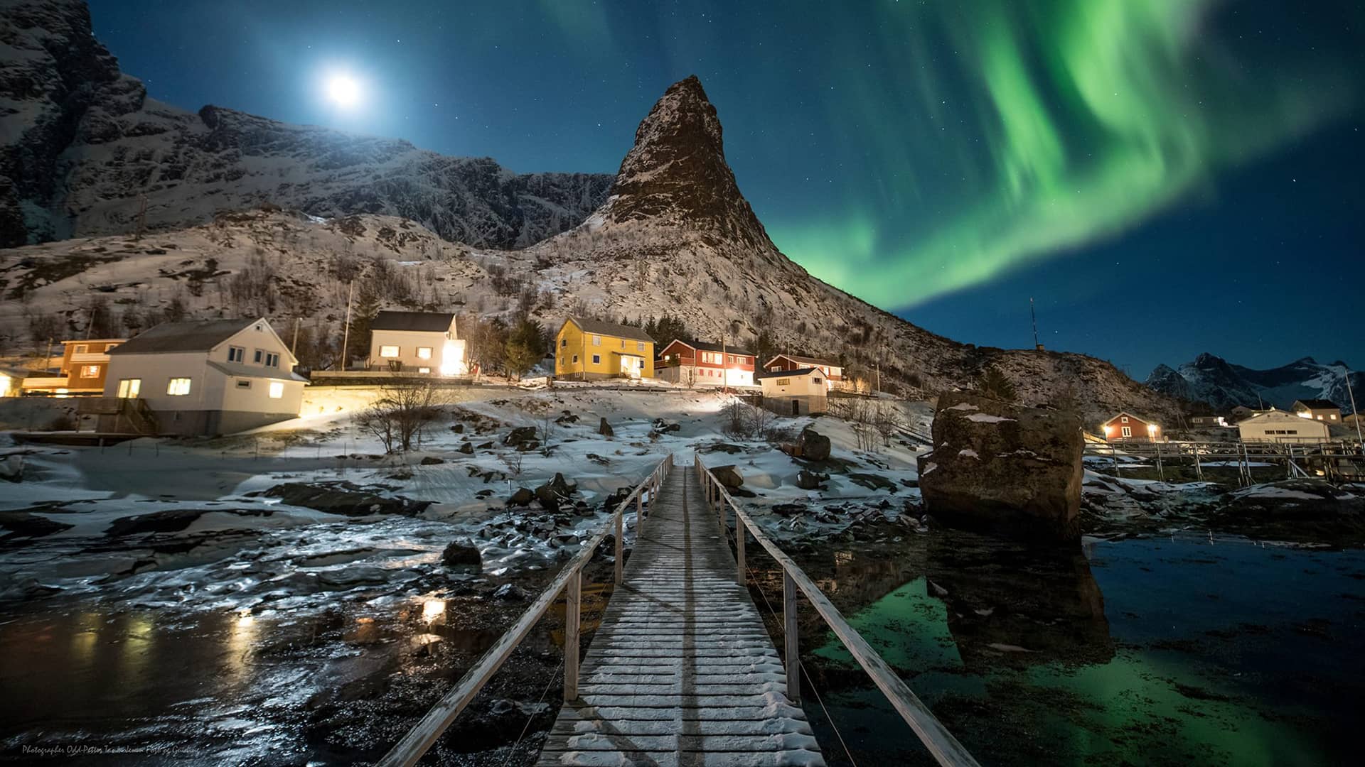 Aurora Jager svolvær lofoten aurora boreale su svolvær alle isole lofoten