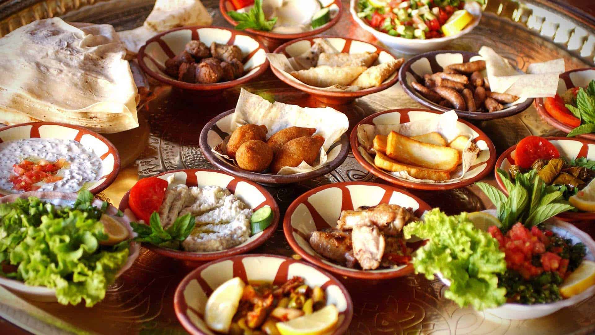 food giordania scodelle piene di cibo