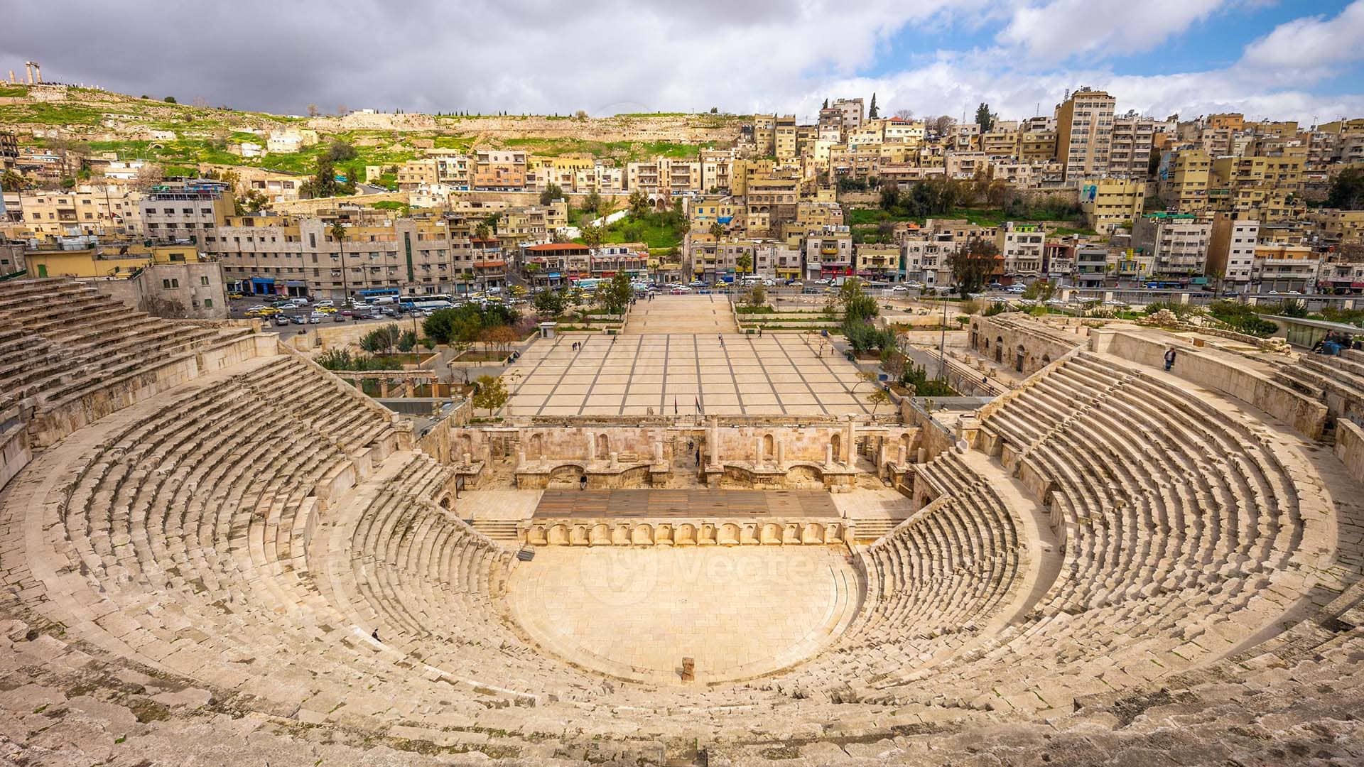 veduta-aerea-del-teatro-romano-ad-amman-giordania-foto Tour Jerash