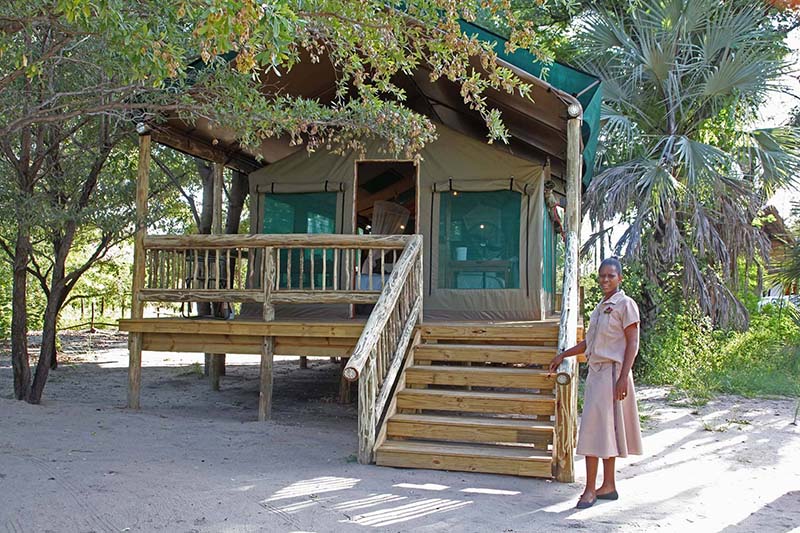 Safari-Tent-exterior2 campo tendato fisso Botswana