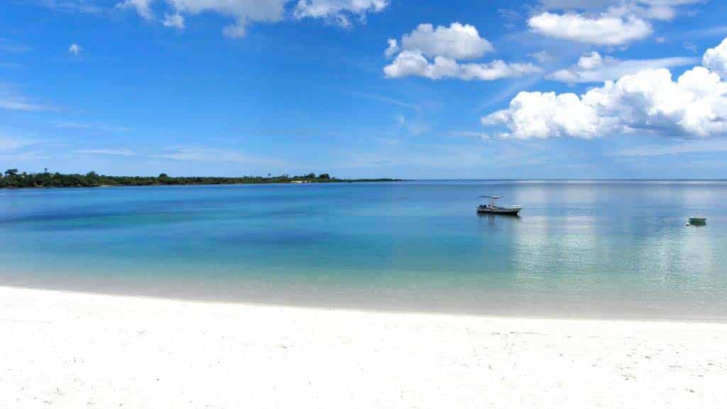 kilwa tanzania spiaggia bianca di Kilwa